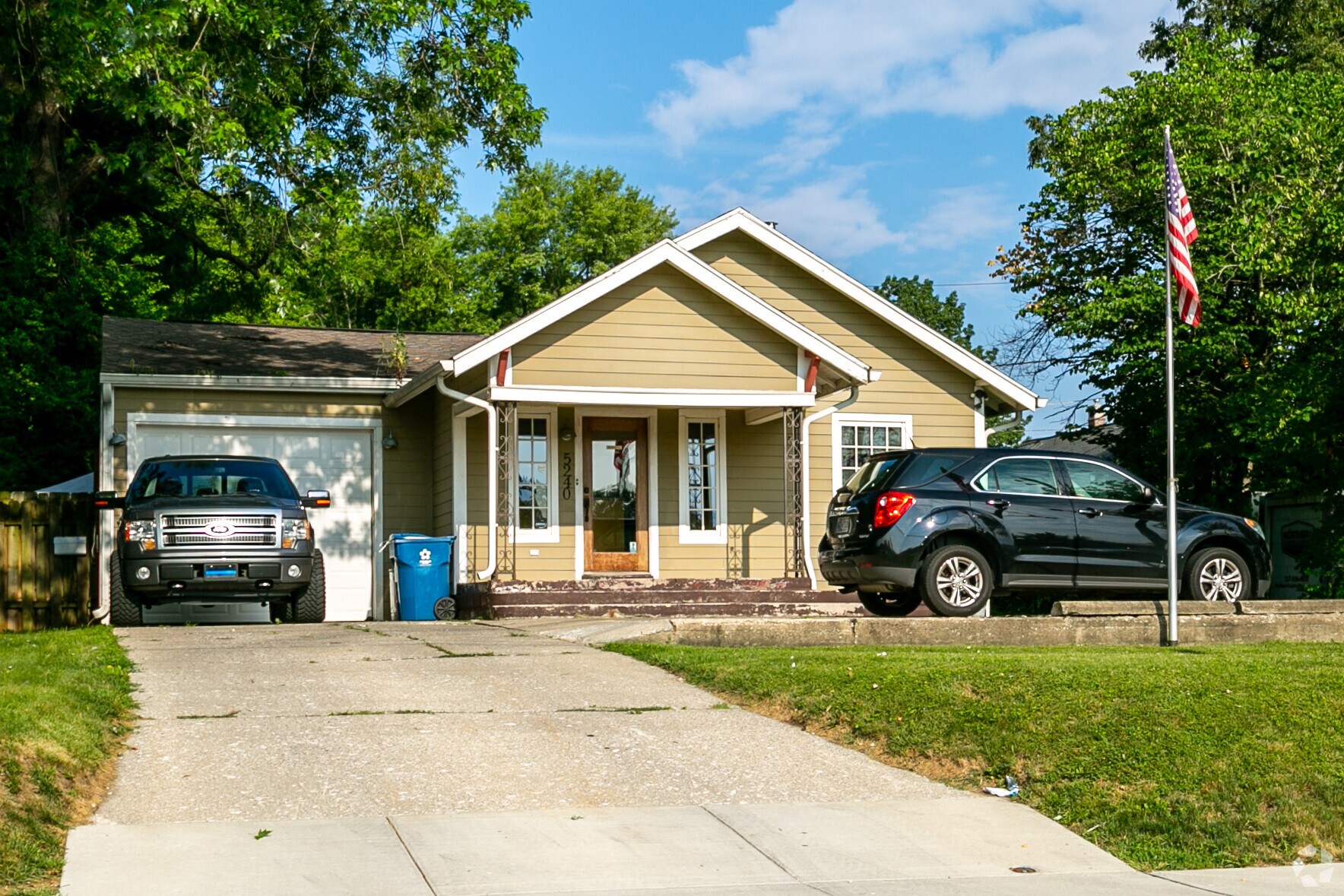 5240 Winthrop Ave, Indianapolis, IN à vendre Photo principale– Image 1 sur 7