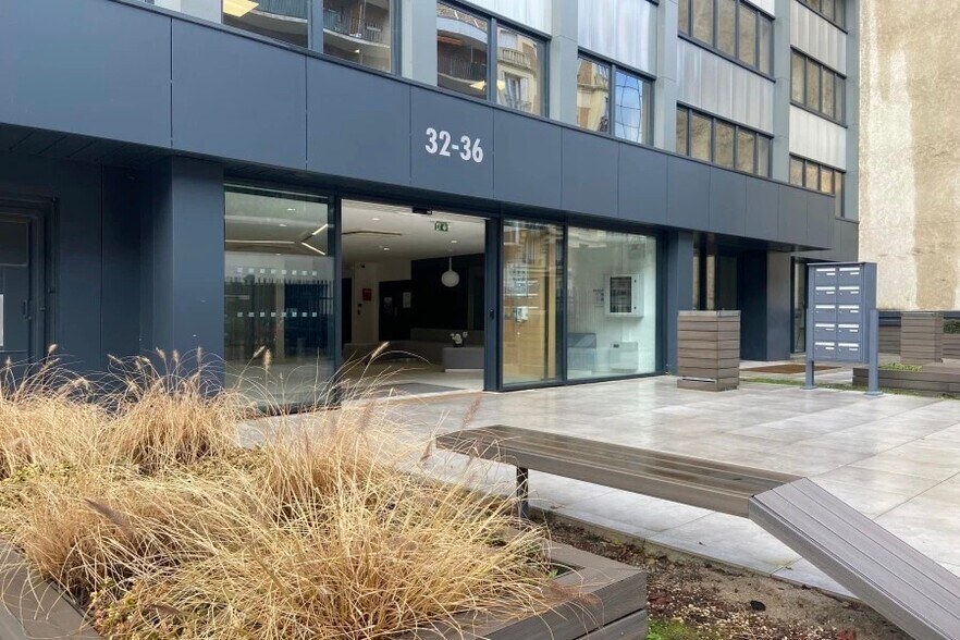 Bureau dans Boulogne-Billancourt à louer - Photo de l’immeuble – Image 2 sur 6