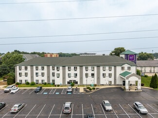 Plus de détails pour 220 Caravan Dr, Elkhart, IN - Hôtellerie à vendre