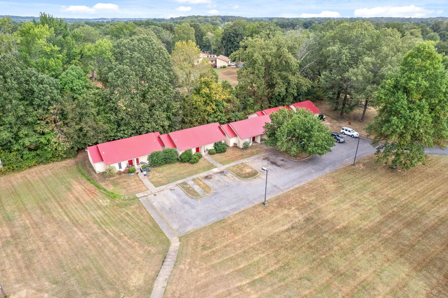 1213 E Wood St, Paris, TN à vendre - Photo de l’immeuble – Image 2 sur 21