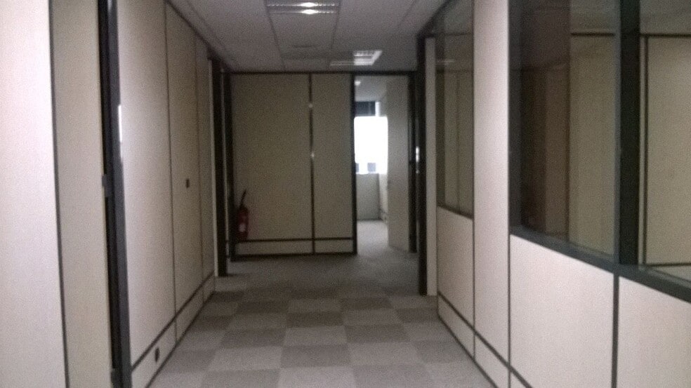 Bureau dans Colomiers à louer - Photo intérieure – Image 2 sur 4