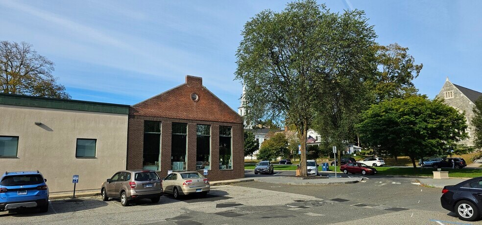 43 Main St, New Milford, CT à vendre - Photo de l’immeuble – Image 3 sur 24