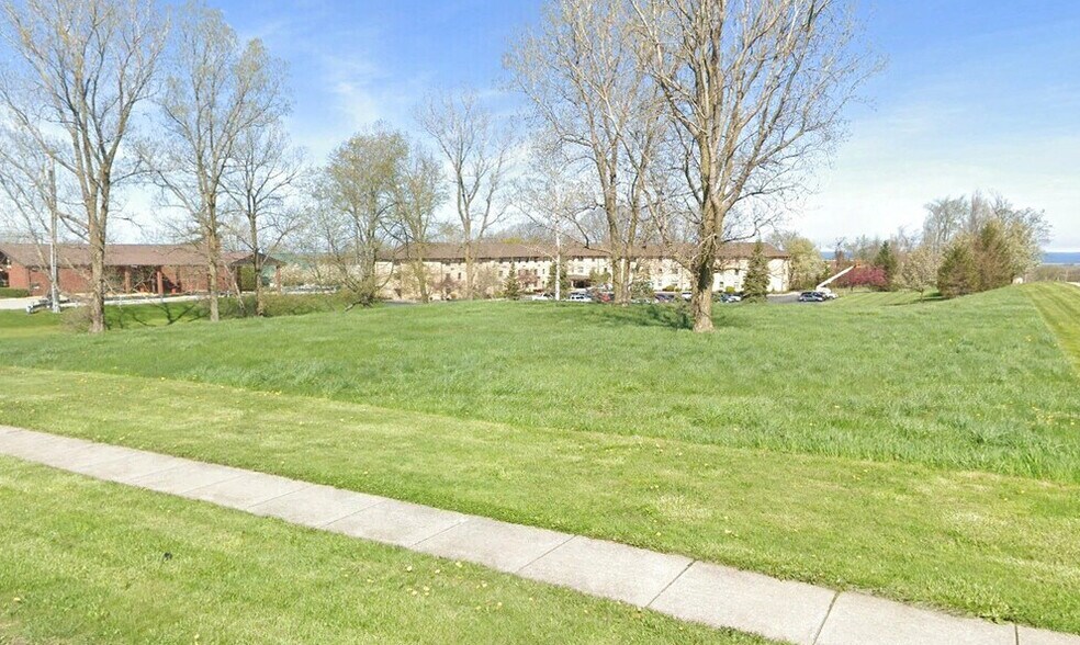 1514 Grandview Blvd, Erie, PA à louer - Photo de l’immeuble – Image 2 sur 4