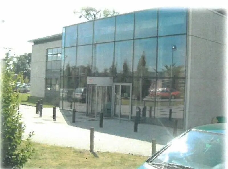 Bureau dans Mont-Saint-Aignan à louer Photo de l’immeuble– Image 1 sur 3