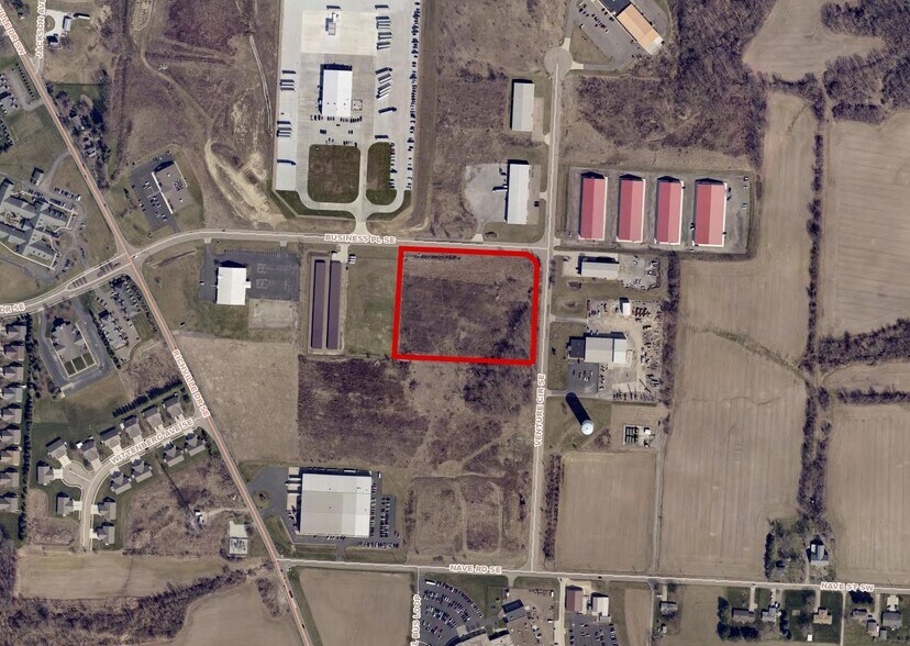 2029 Venture Cir SE, Massillon, OH à vendre - Photo principale – Image 1 sur 2