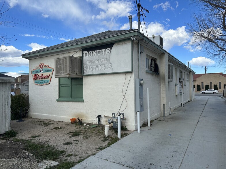 2320 Belshaw St, Mojave, CA à vendre - Photo de l’immeuble – Image 3 sur 32