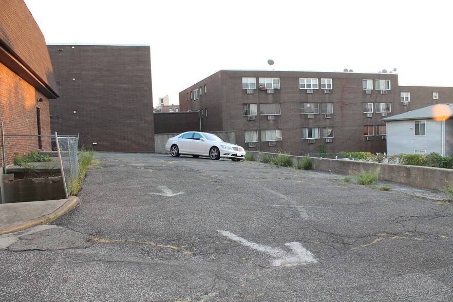 1919 Jf Kennedy Blvd, North Bergen, NJ à louer - Photo de l’immeuble – Image 2 sur 3