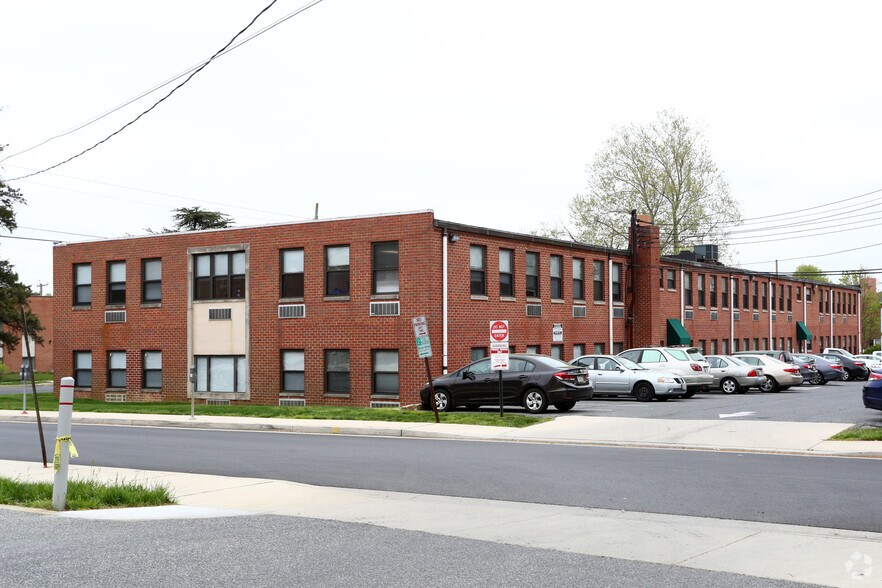 6600 York Rd, Baltimore, MD à louer - Photo de l’immeuble – Image 3 sur 5