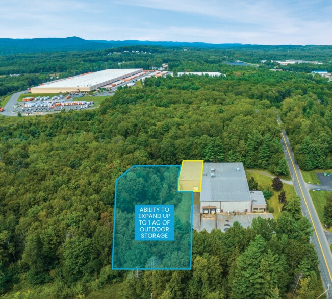 77 Servistar Industrial Way, Westfield, MA à louer Photo de l’immeuble– Image 1 sur 8