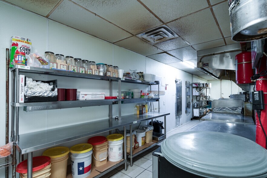 23355 FM 1314 Rd, Porter, TX à vendre - Photo intérieure – Image 1 sur 1