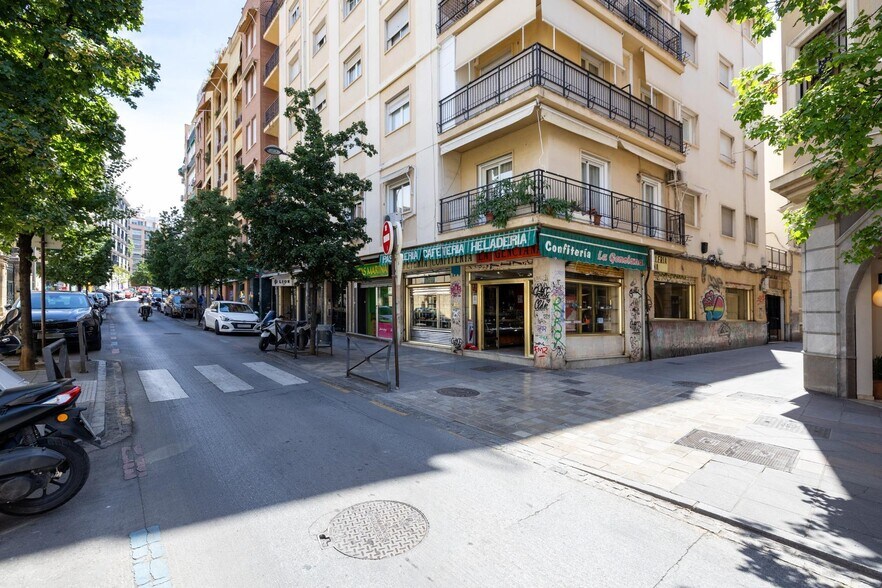 Local commercial dans Granada à vendre - Photo de l’immeuble – Image 2 sur 30
