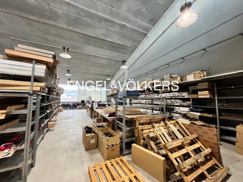 View Photo