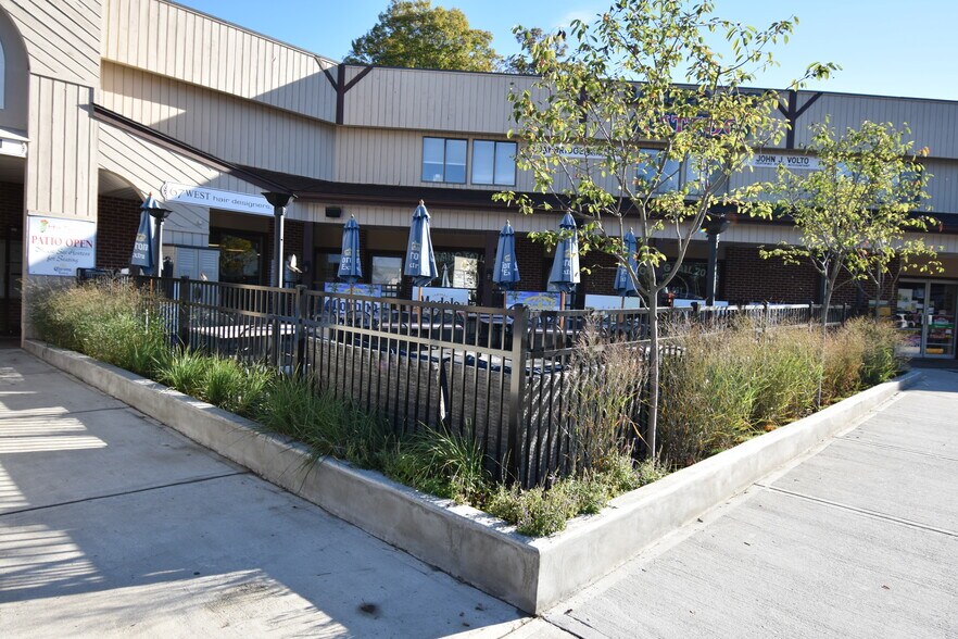 37-39 New Haven Rd, Seymour, CT à louer - Photo de l’immeuble – Image 2 sur 4