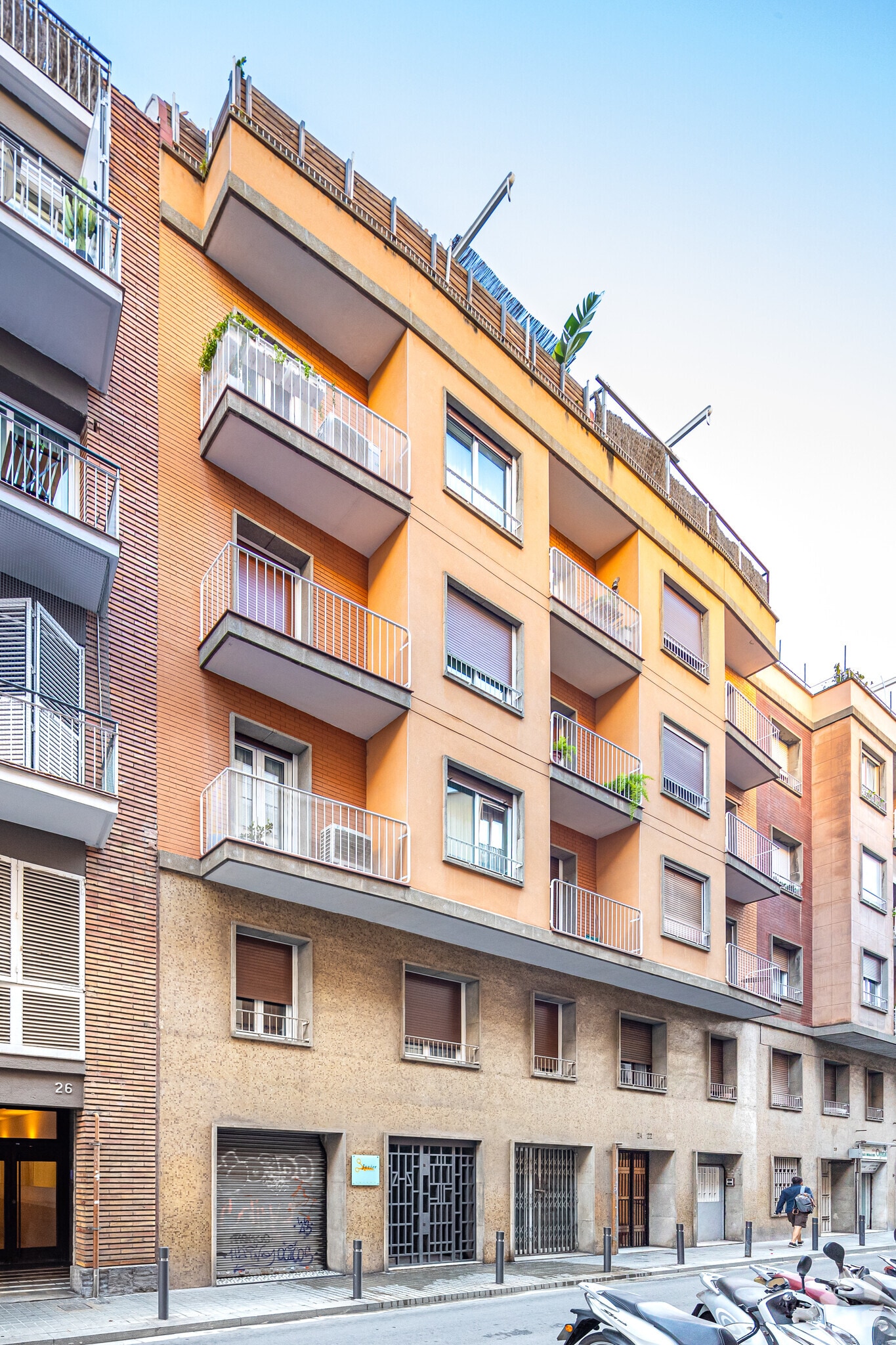 Local commercial dans Barcelone, Barcelona à louer Photo principale– Image 1 sur 2