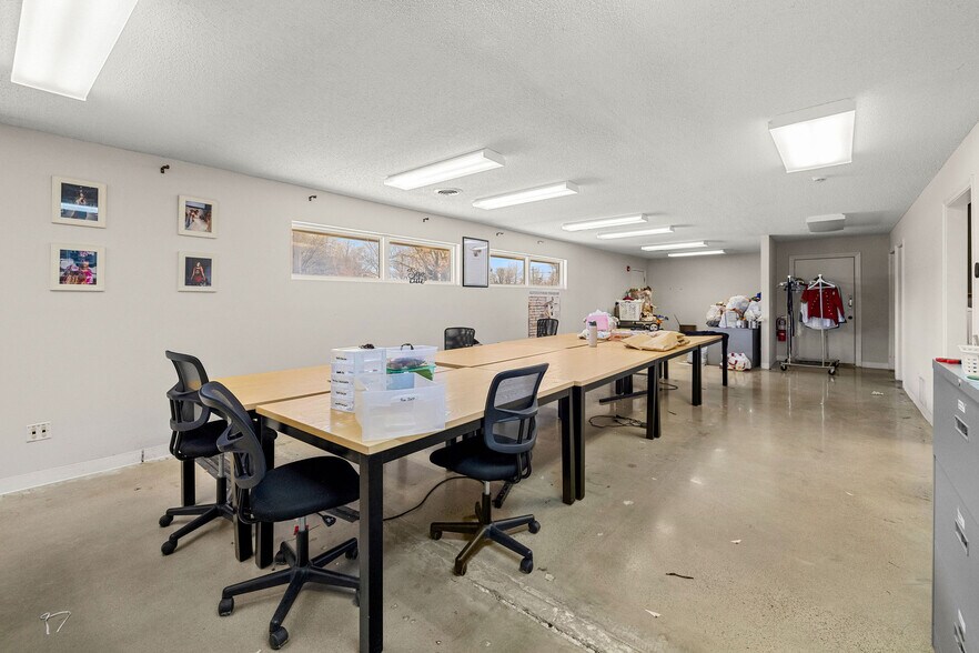 206 S Blair St, Springdale, AR à louer - Photo de l’immeuble – Image 3 sur 8