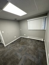 250 N Main St, Crown Point, IN à louer Photo de l’immeuble– Image 1 sur 2