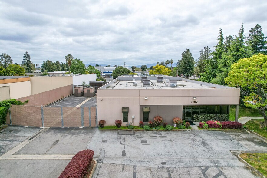 1160 mountain view alviso Rd, Sunnyvale, CA à louer - Photo de l’immeuble – Image 3 sur 15