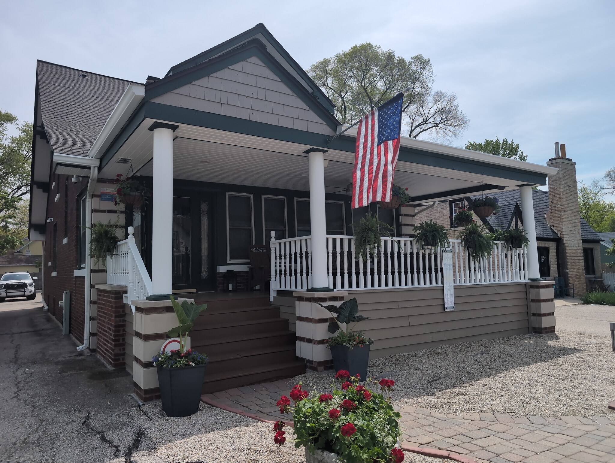 417 N Hough St, Barrington, IL à vendre Photo principale– Image 1 sur 61