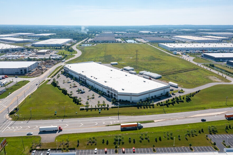 2950 Toy Rd, Groveport, OH à louer - Photo principale – Image 1 sur 7