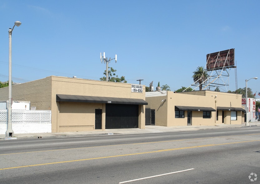 1335 S La Brea Ave, Los Angeles, CA à louer - Photo de l’immeuble – Image 3 sur 12