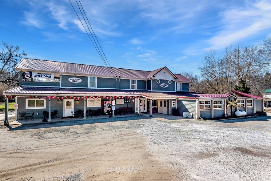 5527 Oregonia Rd, Oregonia, OH à vendre - Photo de l’immeuble – Image 1 sur 64