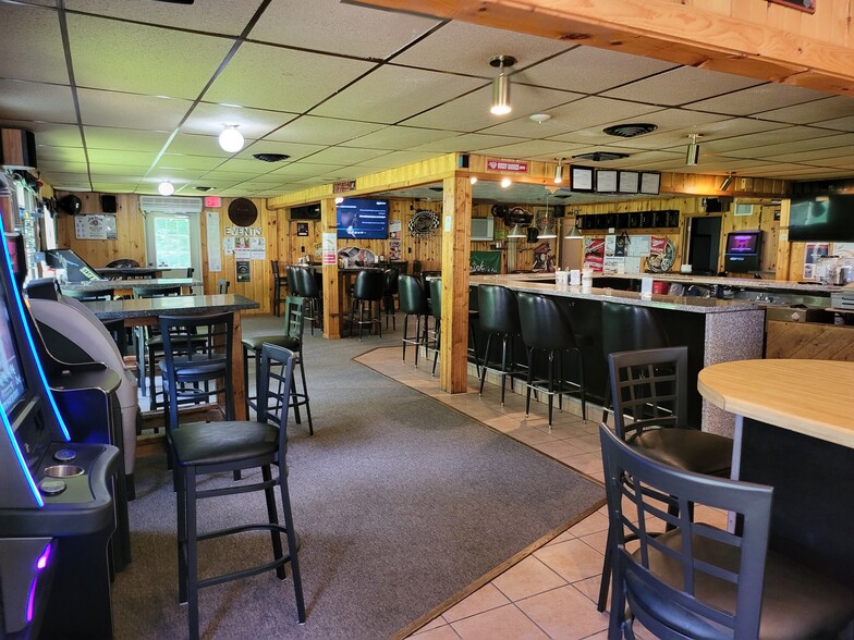 9065 Pickerel Lake Rd, Pickerel, WI à vendre - Photo intérieure – Image 3 sur 9
