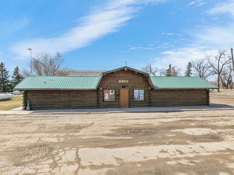 213 Main St, Antler, ND à vendre - Photo de l’immeuble – Image 1 sur 40