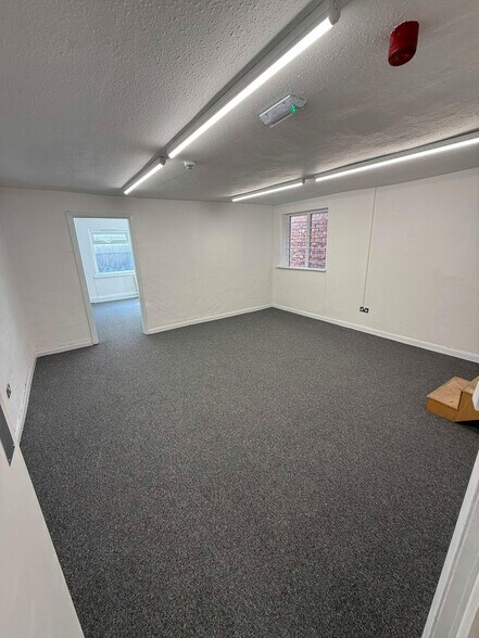 26 Princes St, Stockport à louer - Photo de l’immeuble – Image 3 sur 4