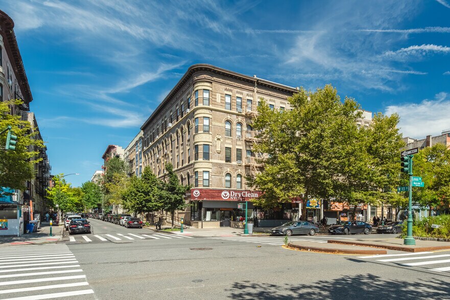 61 Lenox Ave, New York, NY à vendre - Photo de l’immeuble – Image 3 sur 4