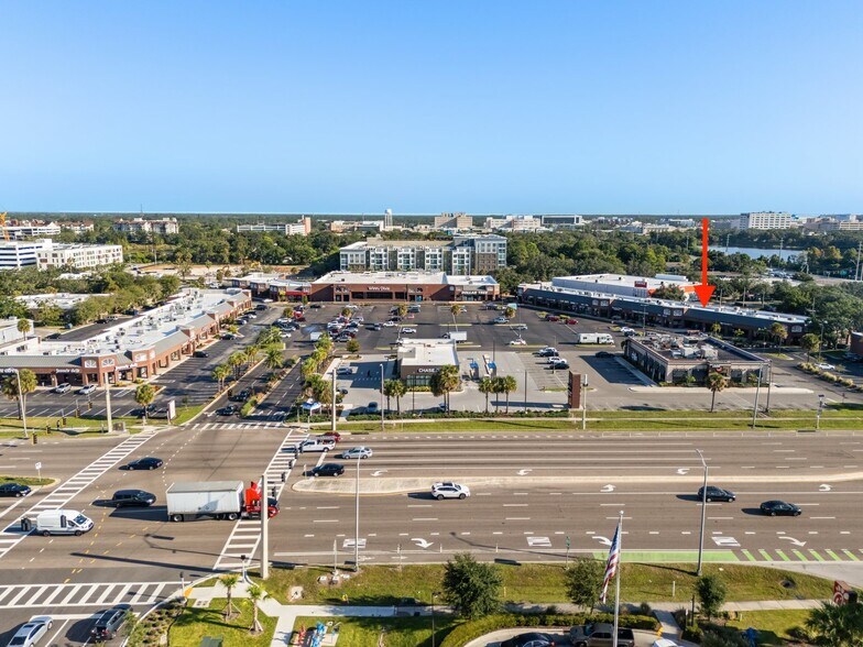 2602-2772 E Fowler Ave, Tampa, FL à louer - Photo de l’immeuble – Image 1 sur 4