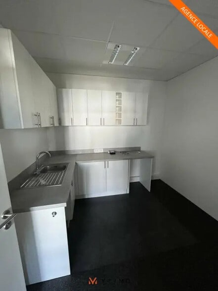 Bureau dans Saint-Germain-en-Laye à louer - Photo de l’immeuble – Image 2 sur 10