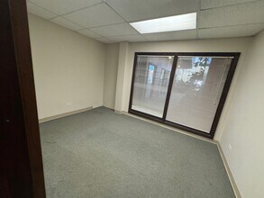 2055 S Oneida St, Denver, CO à louer Photo intérieure– Image 1 sur 3