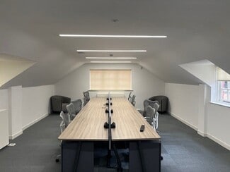 Plus de détails pour 4 Farm St, Londres - Bureau à louer