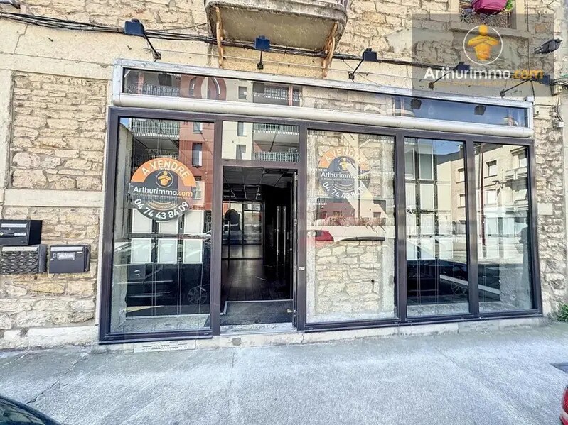 Bureau dans Bourgoin-Jallieu à vendre Photo de l’immeuble– Image 1 sur 9