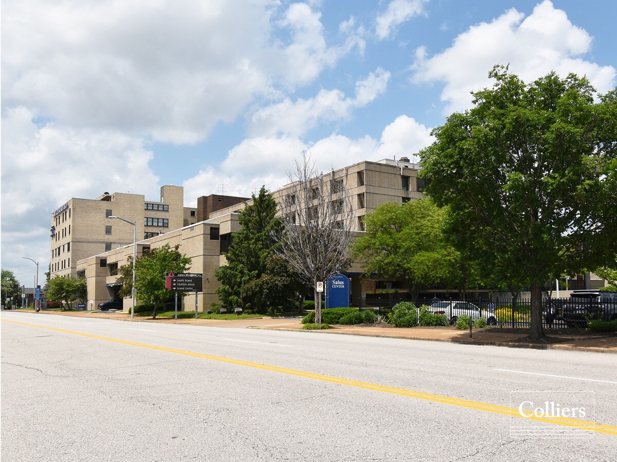 Grand & I-44 portefeuille de 3 biens à vendre sur LoopNet.fr Photo principale– Image 1 sur 4