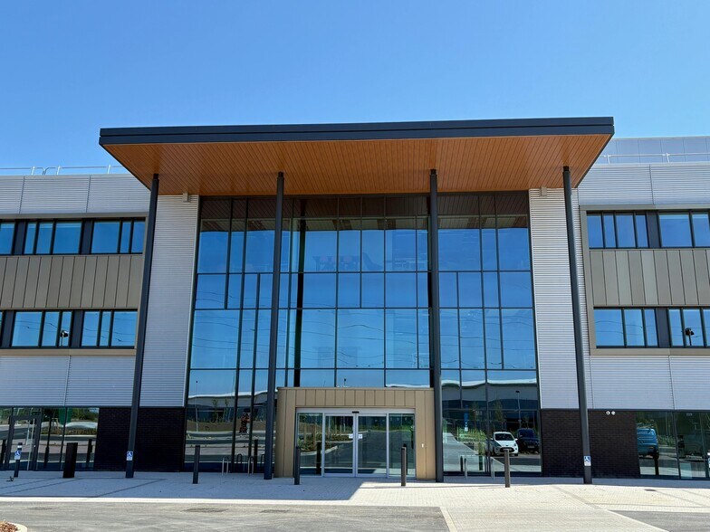 Gateway Blvd, Stowmarket à louer - Photo de l’immeuble – Image 1 sur 18