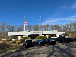 Plus de détails pour 175 Constitution Blvd S, Shelton, CT - Local d’activités à vendre