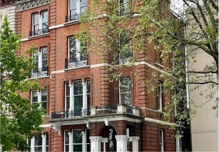 2 Grosvenor Gdns, Londres à louer Photo de l’immeuble– Image 1 sur 10