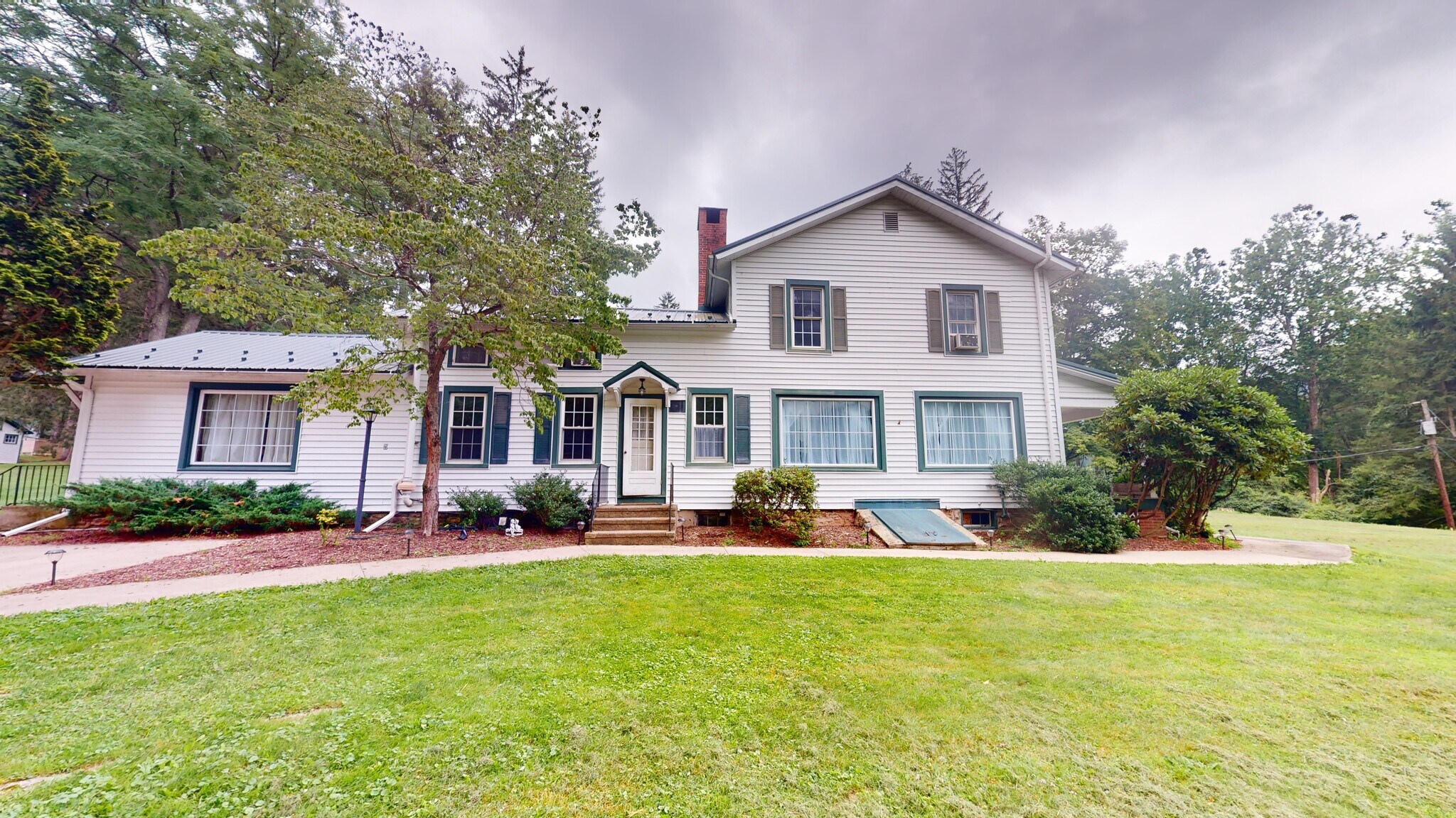 47 Covered Bridge Rd, Hillsgrove, PA à vendre Photo principale– Image 1 sur 49