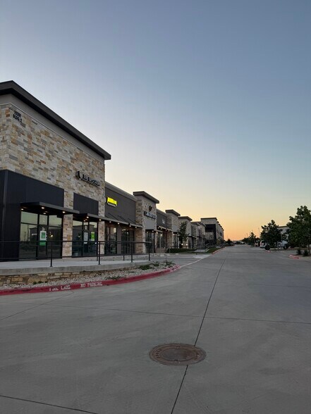 15051 Ronald Reagan Blvd, Leander, TX à louer - Photo de l’immeuble – Image 1 sur 18