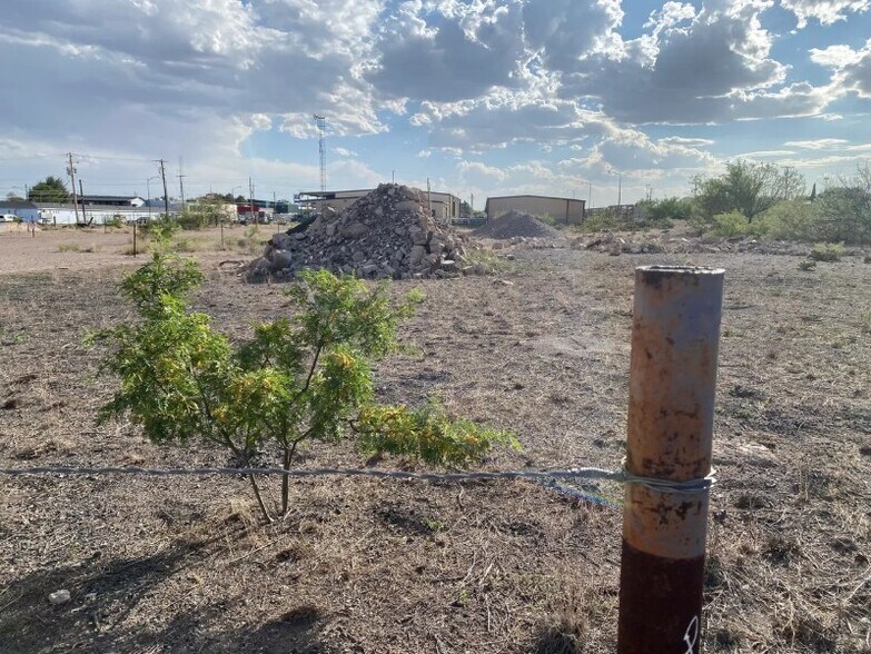 W El Paso St, Marfa, TX à vendre - Photo de l’immeuble – Image 2 sur 4