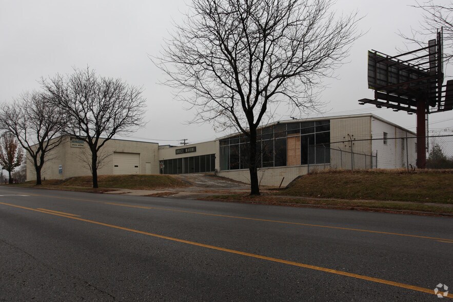 6707 Prospect Ave, Kansas City, MO à louer - Photo de l’immeuble – Image 1 sur 2