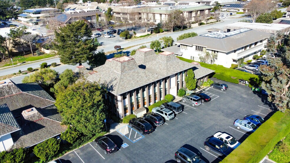 26535 Carmel Rancho Blvd, Carmel, CA à louer - Photo de l’immeuble – Image 2 sur 28