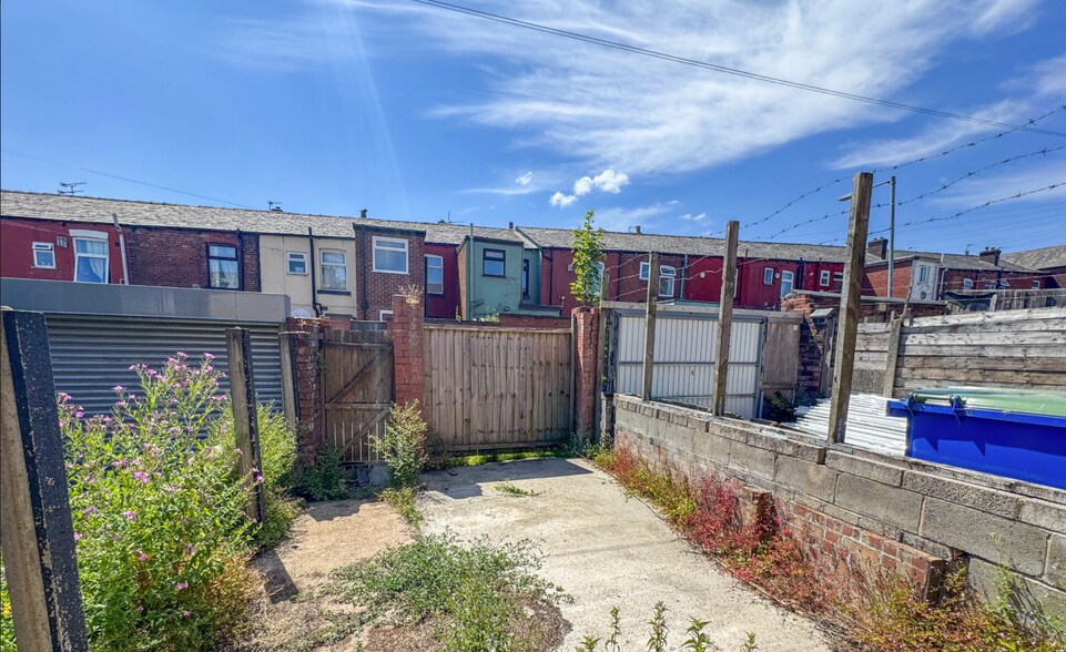 411 Chorley Old Rd, Bolton à vendre - Photo de l’immeuble – Image 2 sur 10