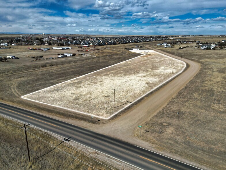 East Colfax Ave & Comanche Dr, Strasburg, CO à vendre - Aérien – Image 1 sur 3