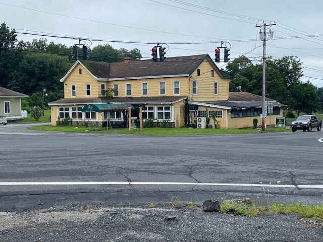 600 Route 208, Gardiner, NY à vendre - Photo de l’immeuble – Image 3 sur 9