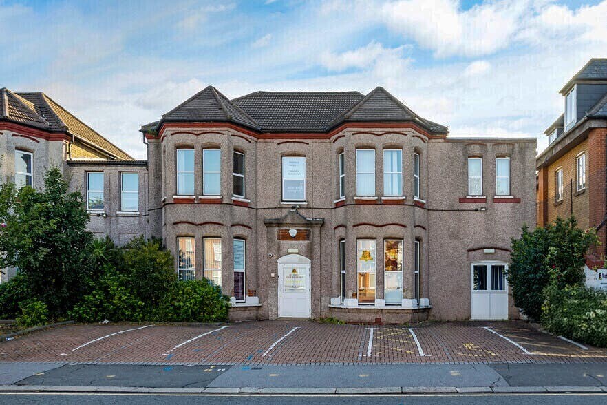 34 Mansfield Rd, Ilford à louer - Photo de l’immeuble – Image 1 sur 14