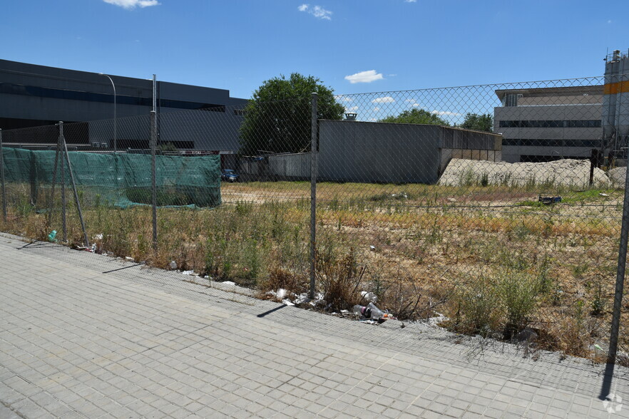 Calle Químicas, 36, Alcorcón, Madrid à louer - Photo de l’immeuble – Image 3 sur 7
