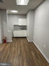 711-719 Montgomery Ave, Narberth, PA à louer Photo de l’immeuble– Image 1 sur 5