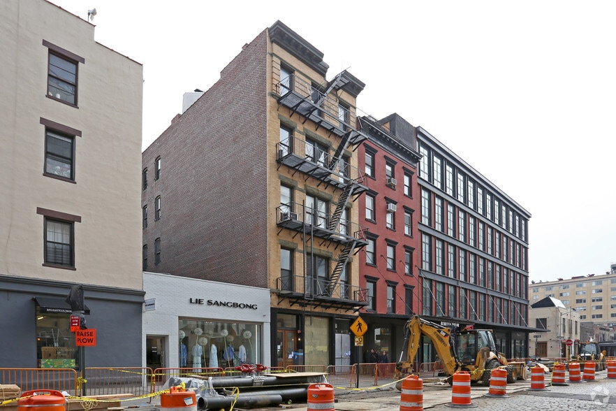 32 Gansevoort St, New York, NY à louer - Photo de l’immeuble – Image 3 sur 5